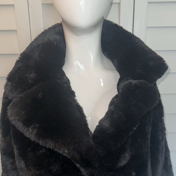 NWT JOUJOU BLACK FAUX FUR WOMEN JACKET / COAT - Picture 3 of 15